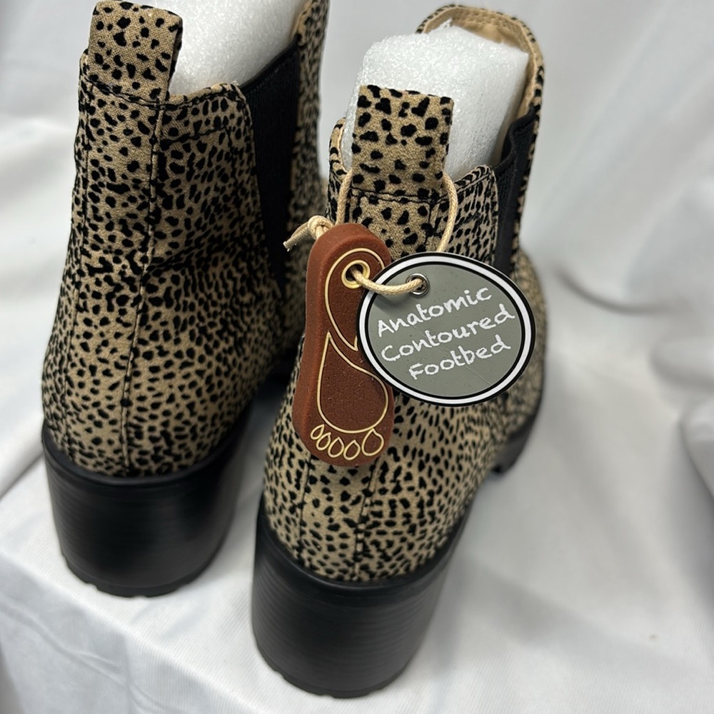 MIA Leopard Print Ankle Booties in Tan and Black - Picture 4 of 14